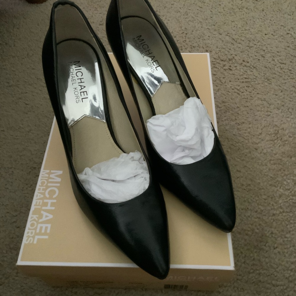 Michael Kors pumps